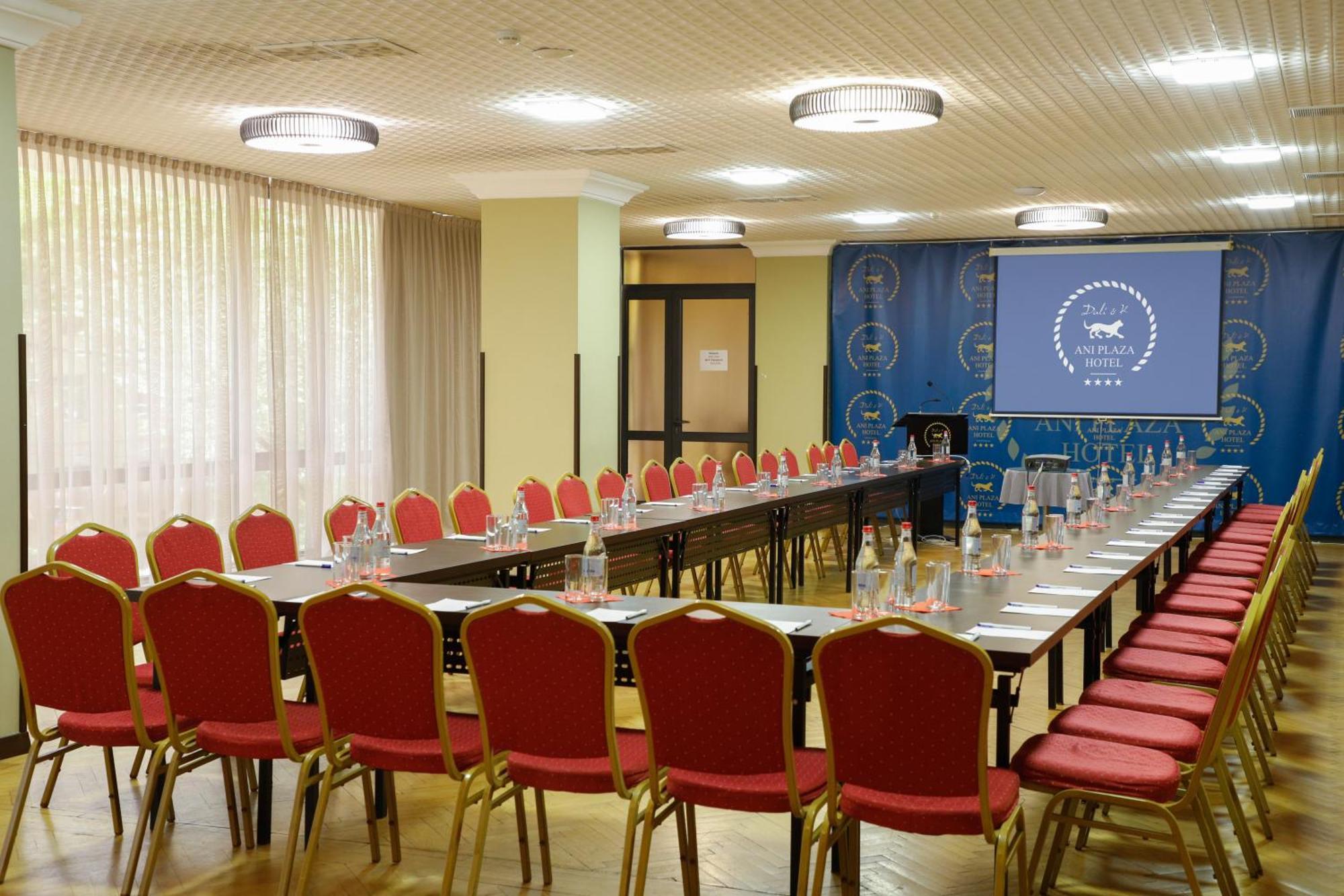 Ani Plaza Hotel Yerevan Luaran gambar