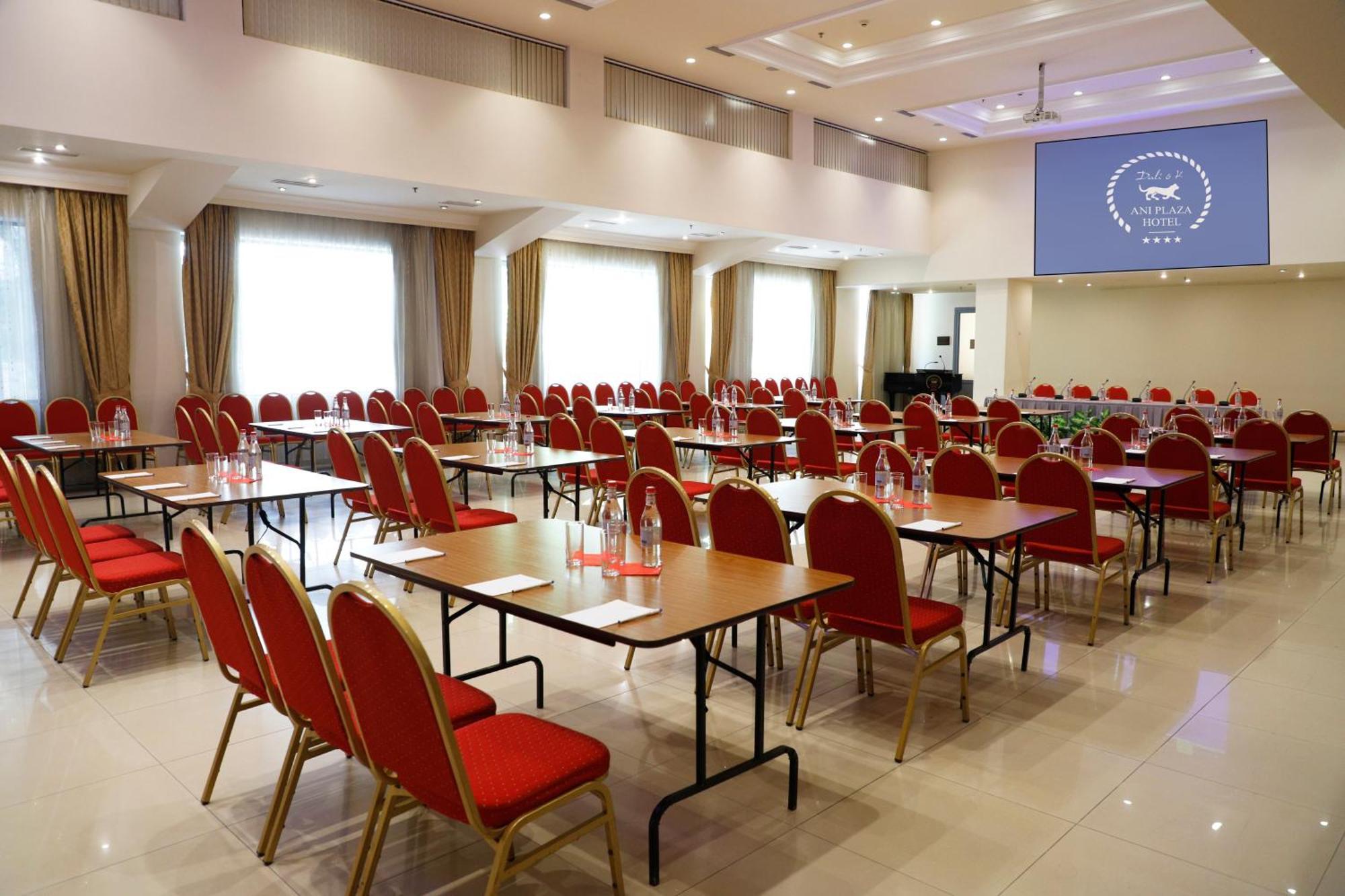 Ani Plaza Hotel Yerevan Luaran gambar