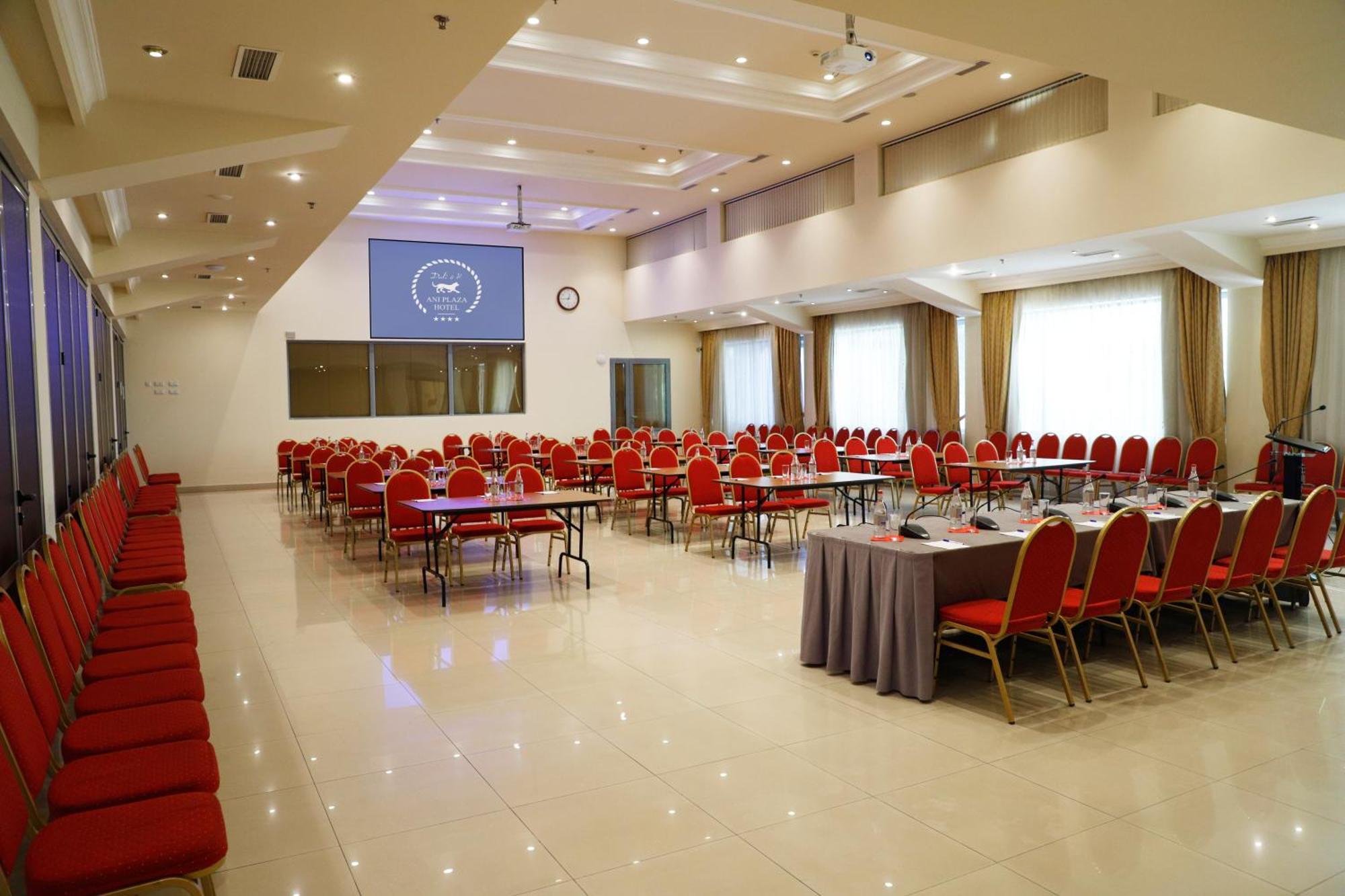 Ani Plaza Hotel Yerevan Luaran gambar