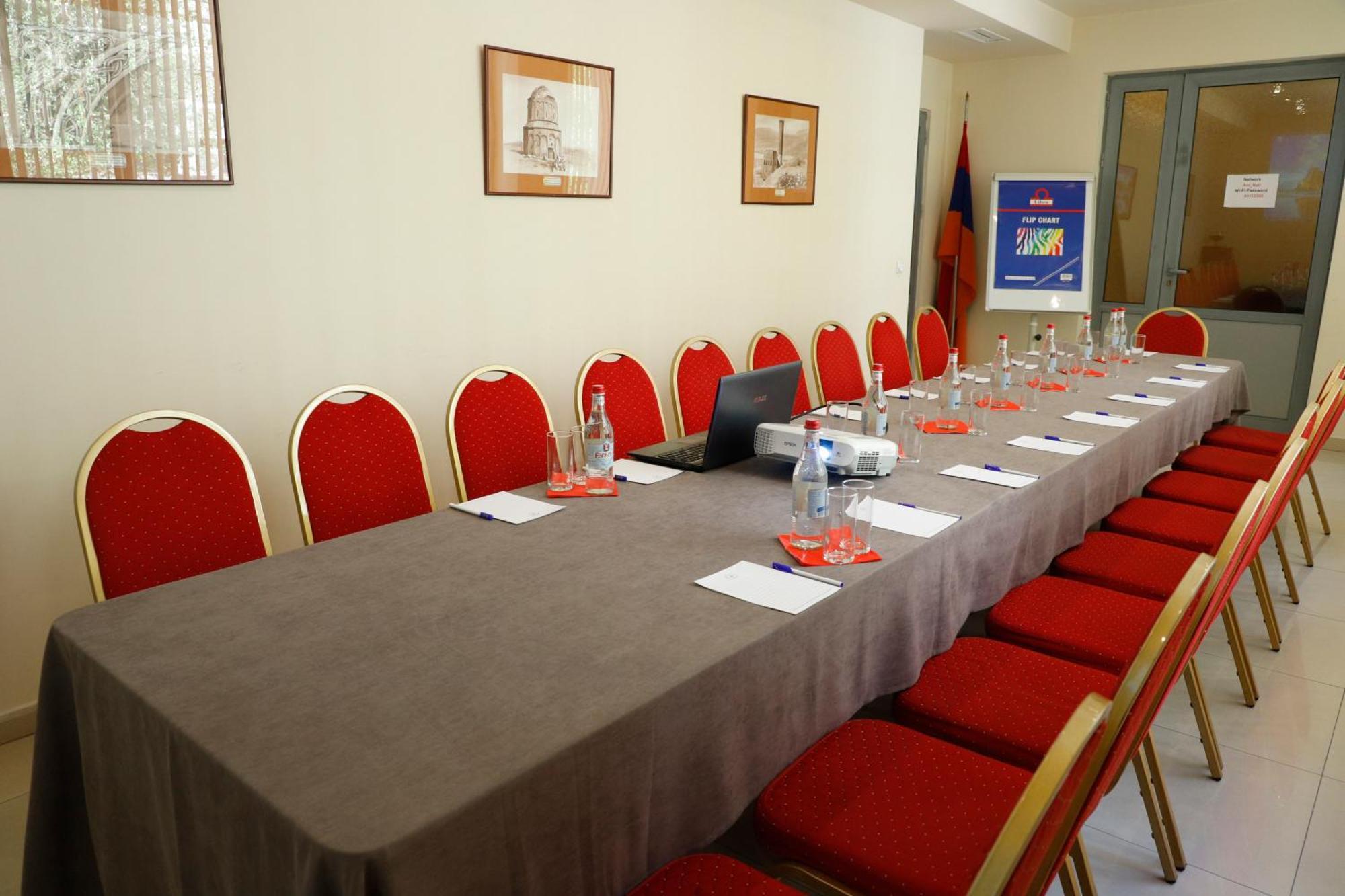 Ani Plaza Hotel Yerevan Luaran gambar