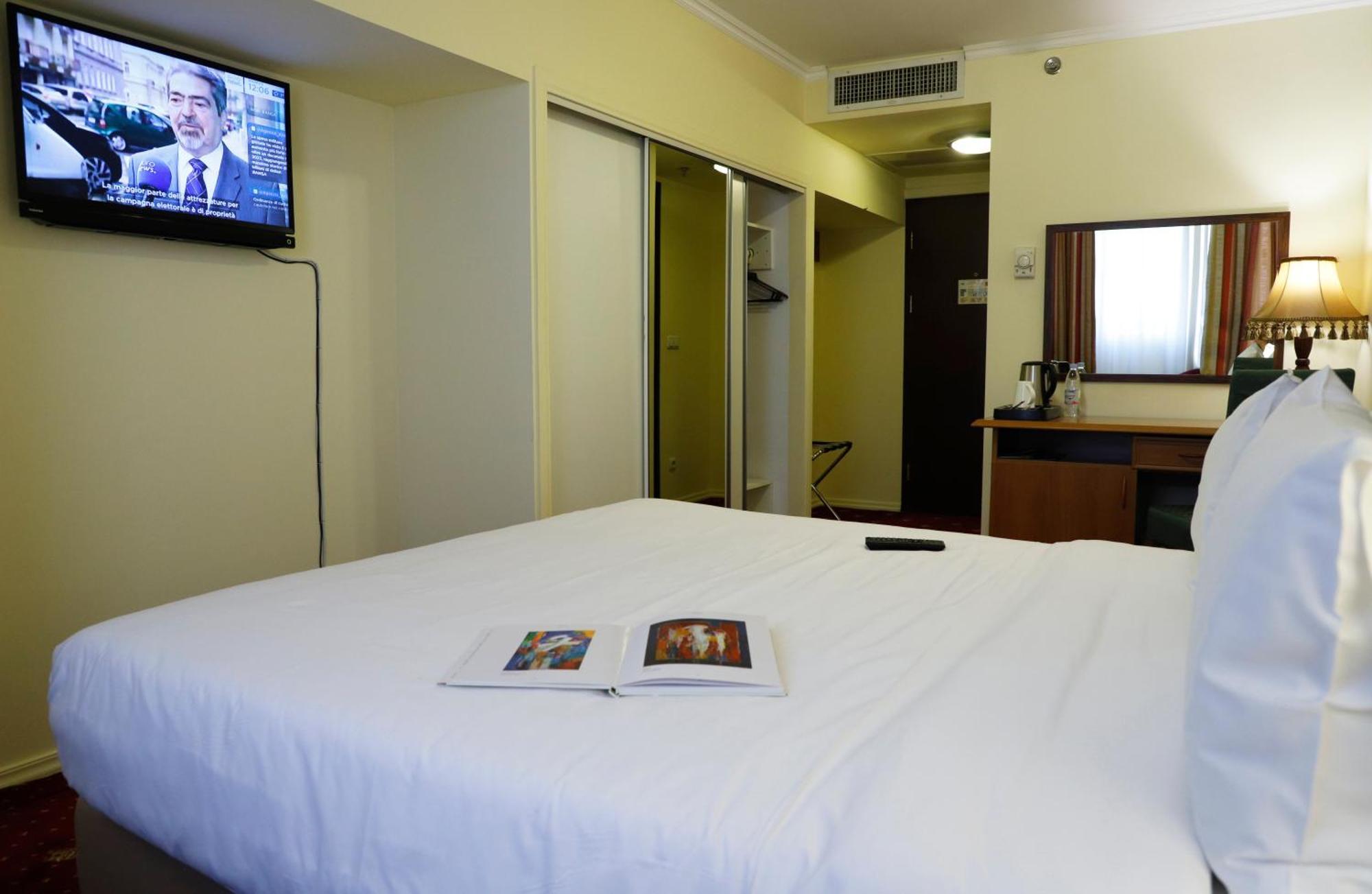 Ani Plaza Hotel Yerevan Luaran gambar