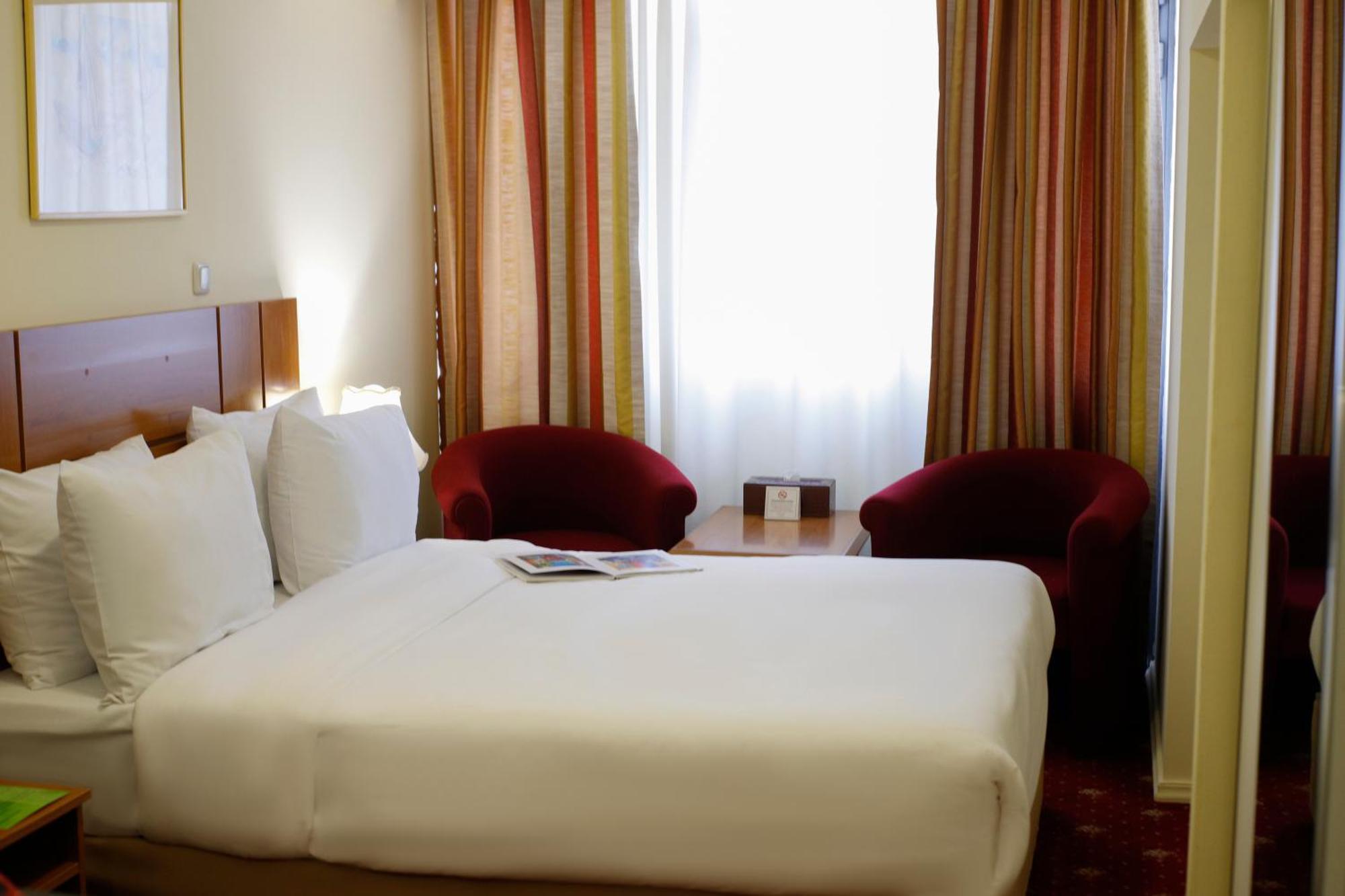 Ani Plaza Hotel Yerevan Luaran gambar