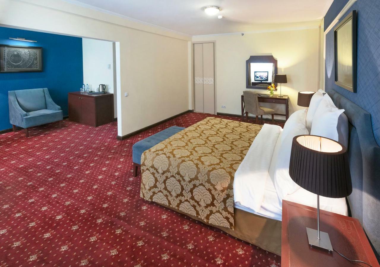 Ani Plaza Hotel Yerevan Luaran gambar