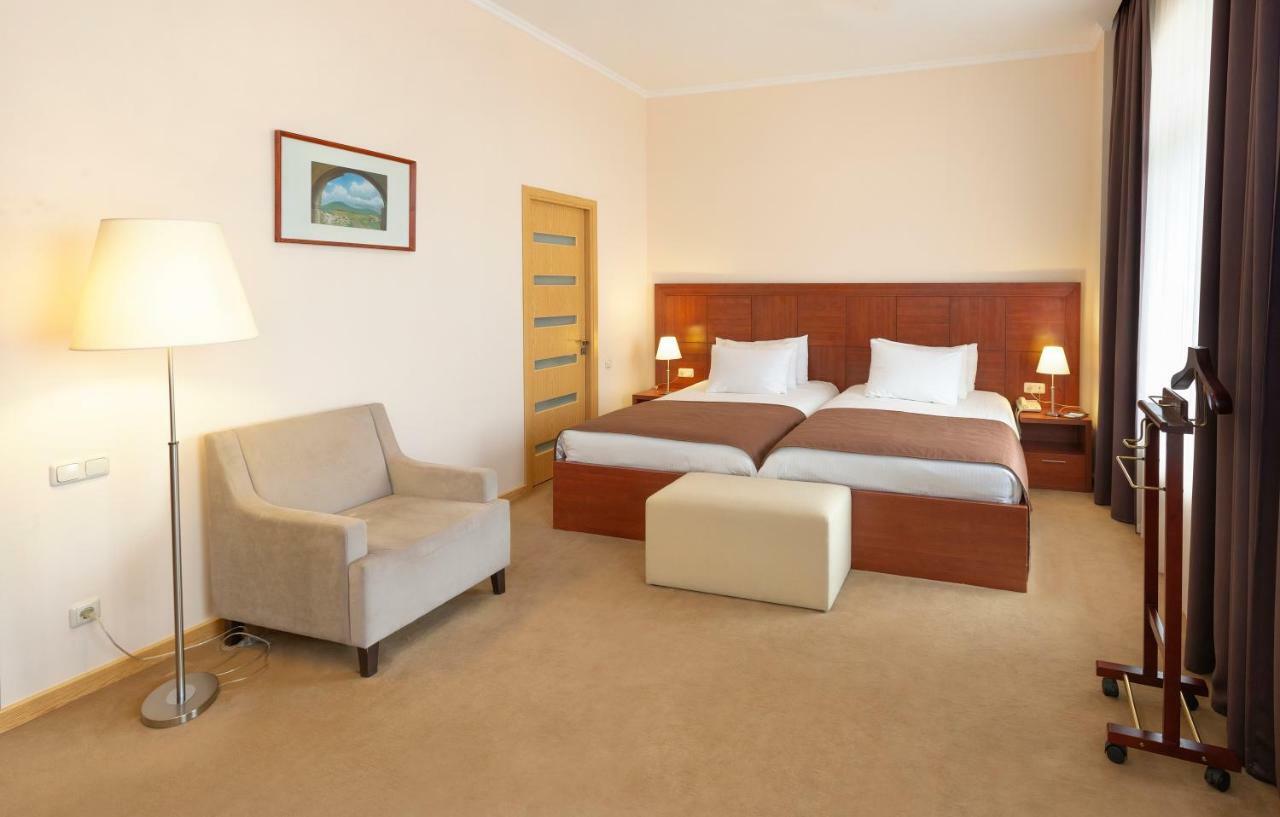 Ani Plaza Hotel Yerevan Luaran gambar